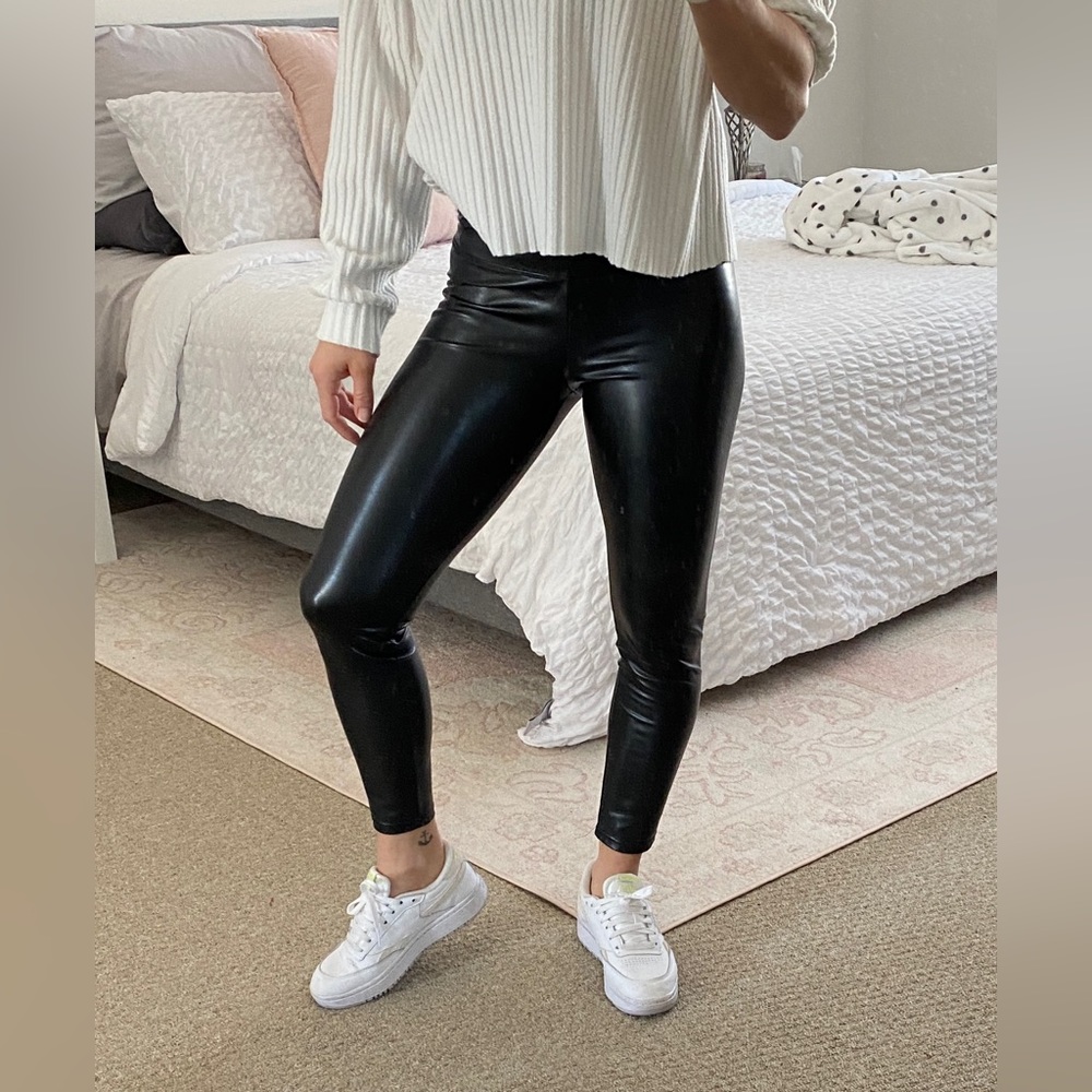Wilfred Daria faux leather leggings small